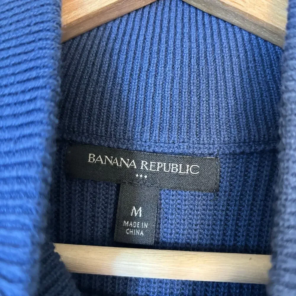 Banana Republic Button Mock Neck Ribbed Sweater Size Medium Office Minimal NWT